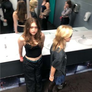 Meet your Posher, Saga